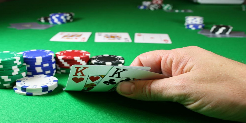 Baccarat là gì? Chi tiết luật chơi 